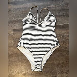 Adorable white striped Cupshe one piece suit